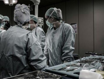 Role of Expert Witnesses in Medical Malpractice Cases